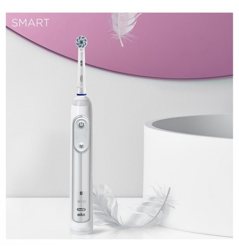 Электрическая зубная щетка Oral-B Smart Sensitive D700.513.5 White