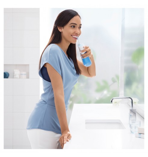 Набор Oral-B SmartSmile 1 510: Электрическая зубная щетка Oral-B Pro 1 500 + Ирригатор Aquacare 4