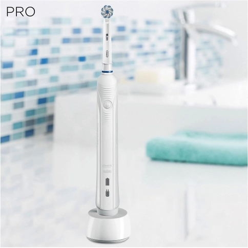 Электрическая зубная щетка Oral-B Pro 500 Sensitive Clean D16.513.1U 1