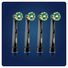 Oral-B CrossAction для эффективной чистки (4 шт) черная