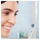 Электрическая зубная щетка Oral-B PRO 2 2500 Cross Action + Футляр 9