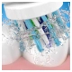 Электрическая зубная щетка Oral-B PRO 2 2500 Cross Action + Футляр 7