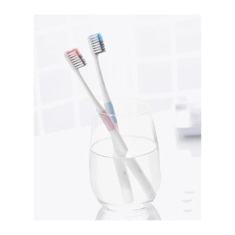 Набор зубных щеток DR.BEI Bass Toothbrush Classic with Travel Package 4 шт 1