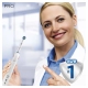 Электрическая зубная щетка Oral-B Pro 750 D16.513.U c футляром для путешествий Design Edition 9