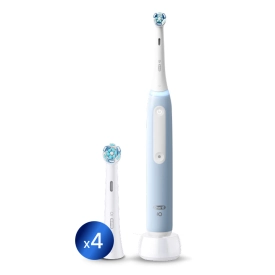 Oral-B iO 3 Ice Blue + Насадка Ultimate Clean (4 шт)
