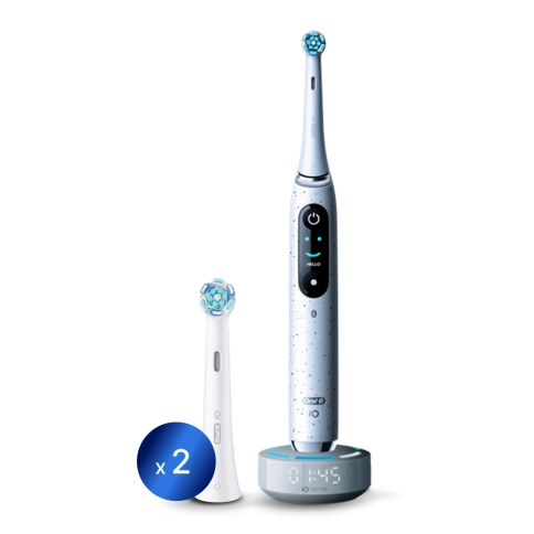 Электрическая зубная щетка Oral-B iO 10 Stardust White с насадками Ultimate Clean (2 шт) белые 0