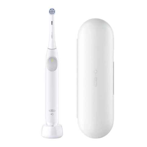 Электрическая зубная щетка Oral-B iO 2 белая с футляром 0 Электрическая зубная щетка Oral-B iO 2 белая с футляром 0